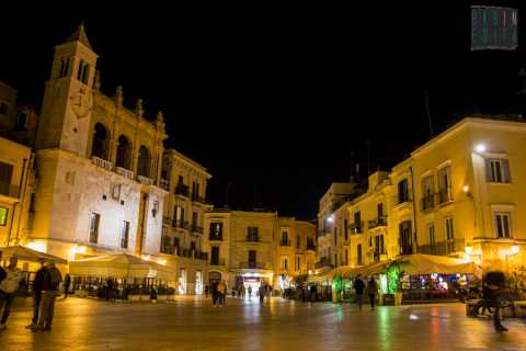 Musica ''soft'' e niente botti: l'ordinanza del Comune di Bari per le feste